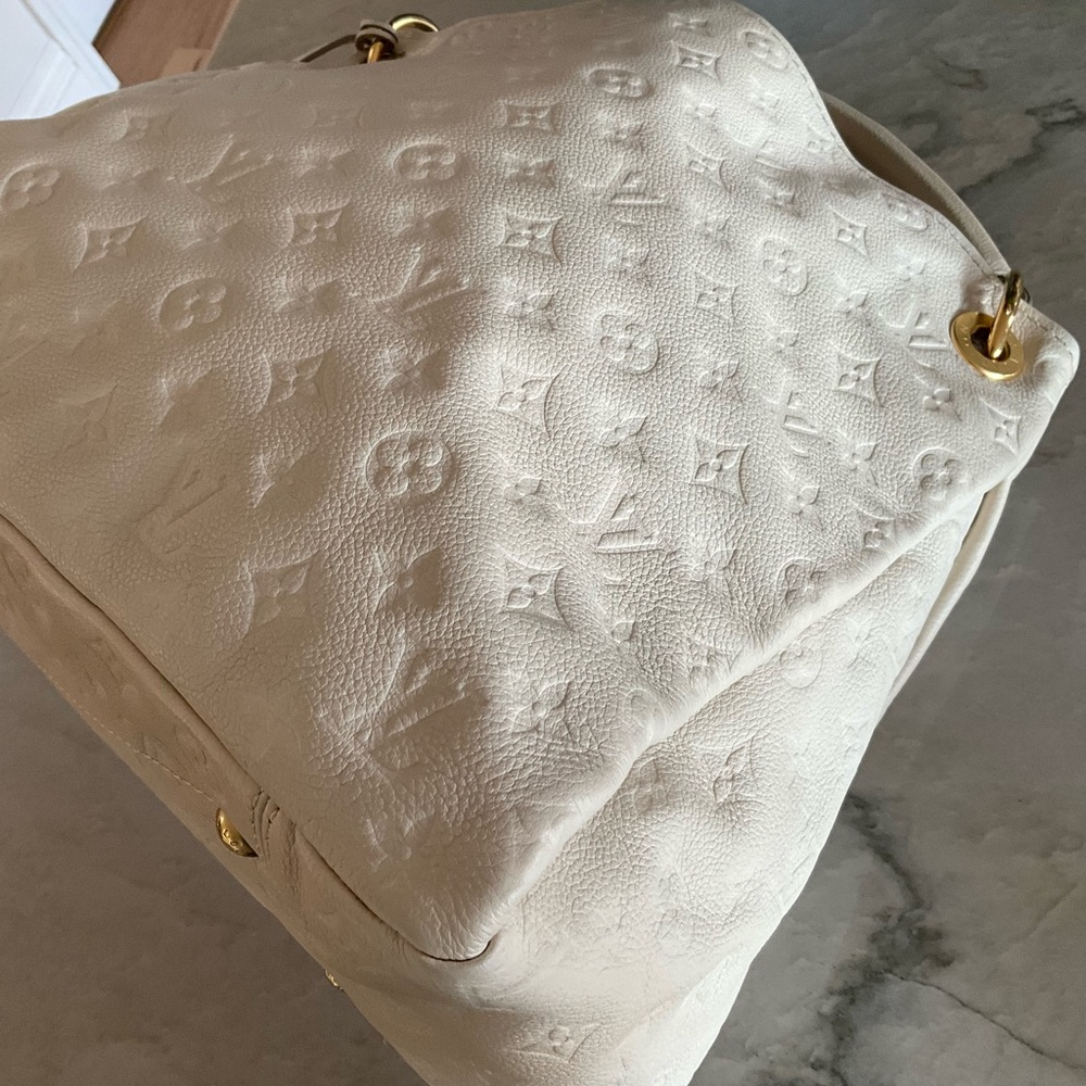 SOLD Amazing Louis Vuitton Artsy MM Cream - Picture 6 of 16